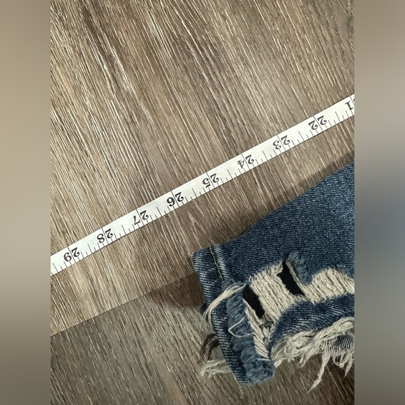 WE THE FREE PEOPLE NWOT About a Girl Distressed Blue Jeans Skinny Size 26 - Picture 5 of 6